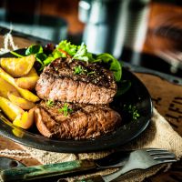 Огромный выбор мясных блюд для Вас!