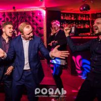 Караоке ждет гостей!
